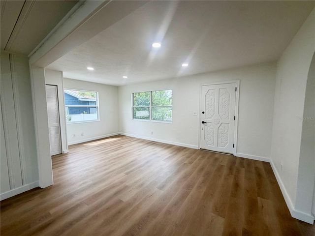 3938 2ND AVENUE N, St Petersburg, FL 33713