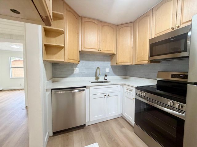 3938 2ND AVENUE N, St Petersburg, FL 33713