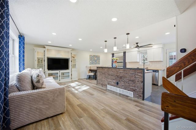 7724 S Hoyt Street, Littleton, CO 80128