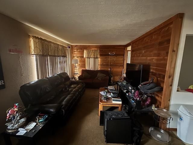 348 14th Street SE, Willmar, MN 56201