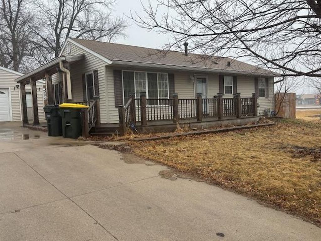 348 14th Street SE, Willmar, MN 56201