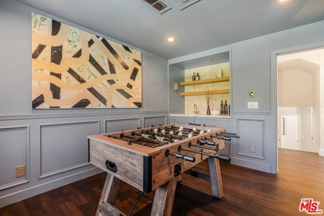 1037 Maroney Lane, Los Angeles, CA 90272