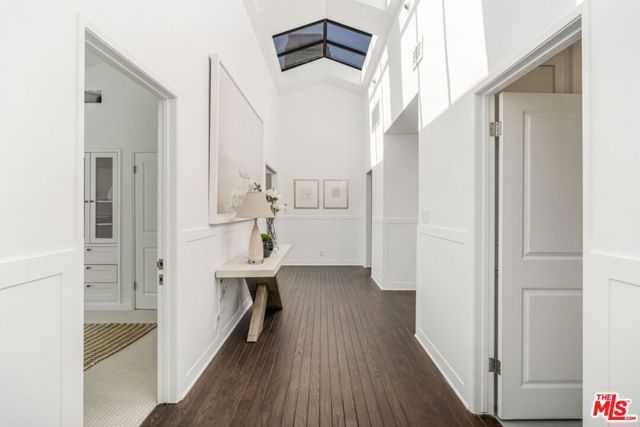 1037 Maroney Lane, Los Angeles, CA 90272