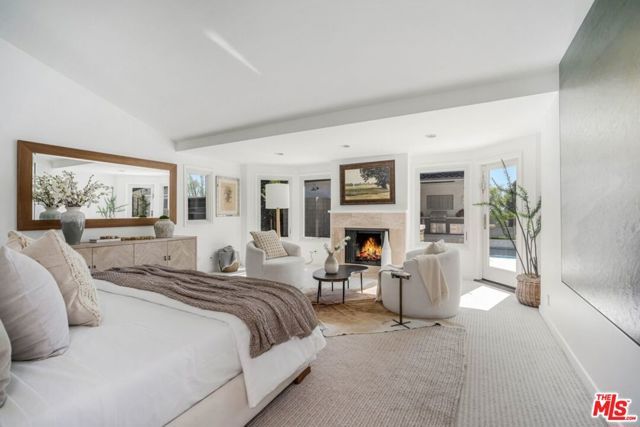 1037 Maroney Lane, Los Angeles, CA 90272
