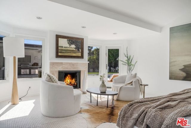 1037 Maroney Lane, Los Angeles, CA 90272
