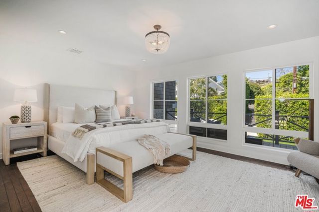 1037 Maroney Lane, Los Angeles, CA 90272