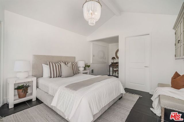 1037 Maroney Lane, Los Angeles, CA 90272
