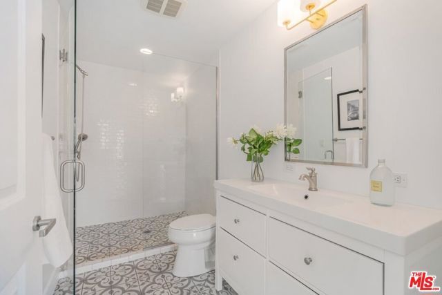 1037 Maroney Lane, Los Angeles, CA 90272