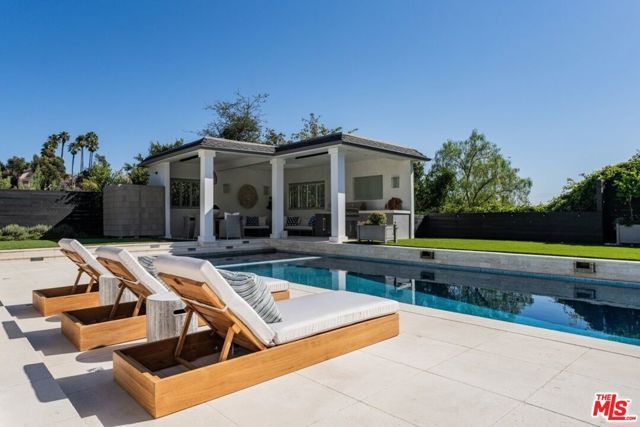 1037 Maroney Lane, Los Angeles, CA 90272