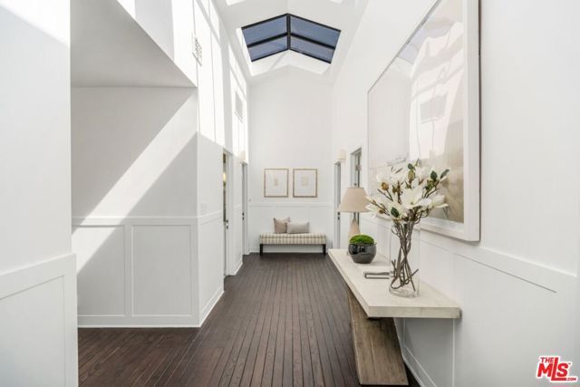 1037 Maroney Lane, Los Angeles, CA 90272