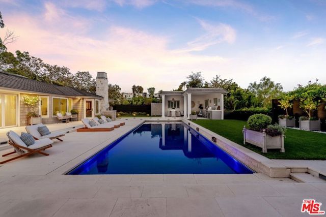 1037 Maroney Lane, Los Angeles, CA 90272