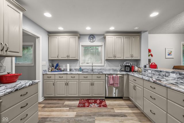 335 W Lakeview Drive, Nineveh, IN 46164