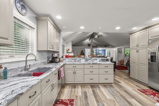 335 W Lakeview Drive, Nineveh, IN 46164