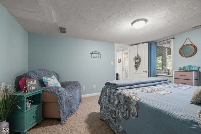 335 W Lakeview Drive, Nineveh, IN 46164