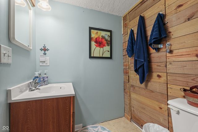 335 W Lakeview Drive, Nineveh, IN 46164