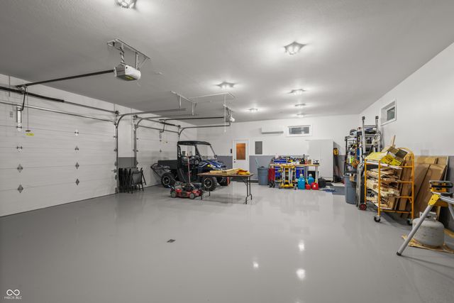335 W Lakeview Drive, Nineveh, IN 46164