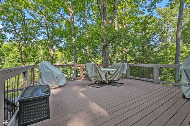 335 W Lakeview Drive, Nineveh, IN 46164