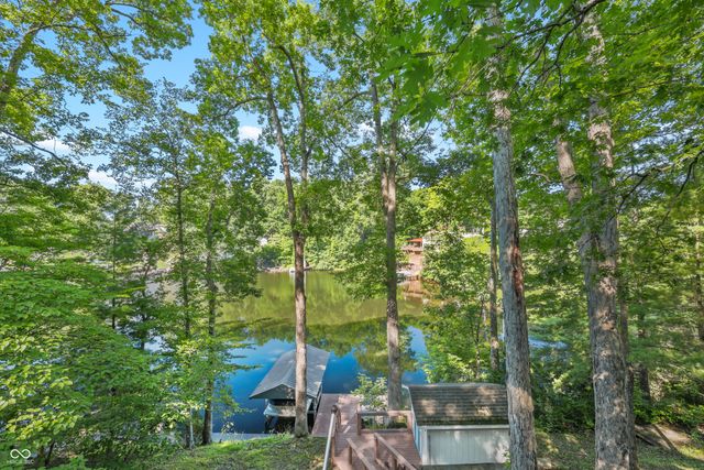 335 W Lakeview Drive, Nineveh, IN 46164