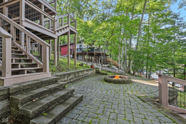 335 W Lakeview Drive, Nineveh, IN 46164