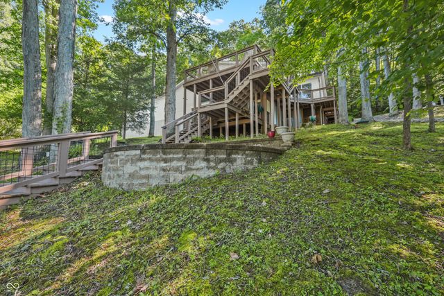 335 W Lakeview Drive, Nineveh, IN 46164