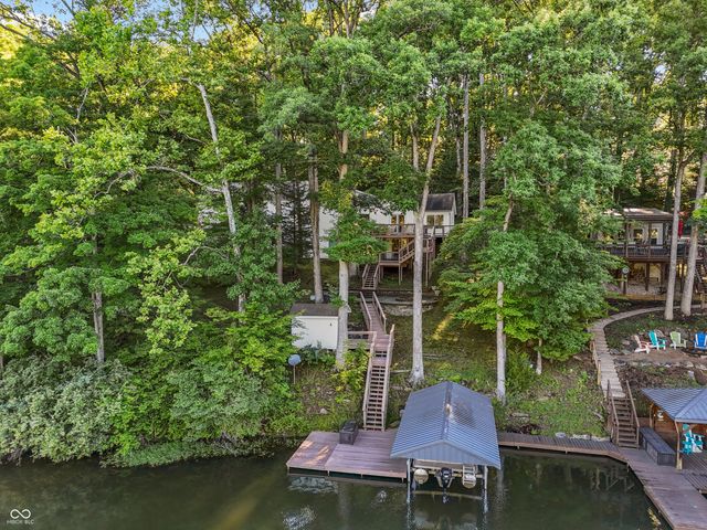 335 W Lakeview Drive, Nineveh, IN 46164