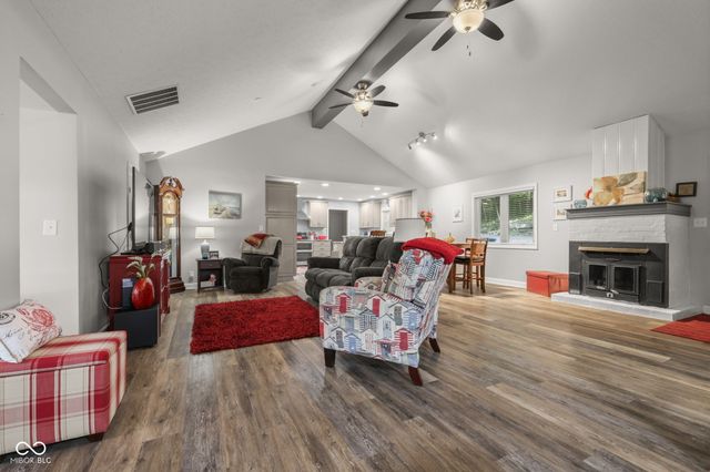 335 W Lakeview Drive, Nineveh, IN 46164