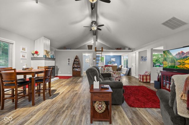 335 W Lakeview Drive, Nineveh, IN 46164