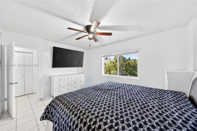 900 SW 84th Ave 403D, Miami, FL 33144