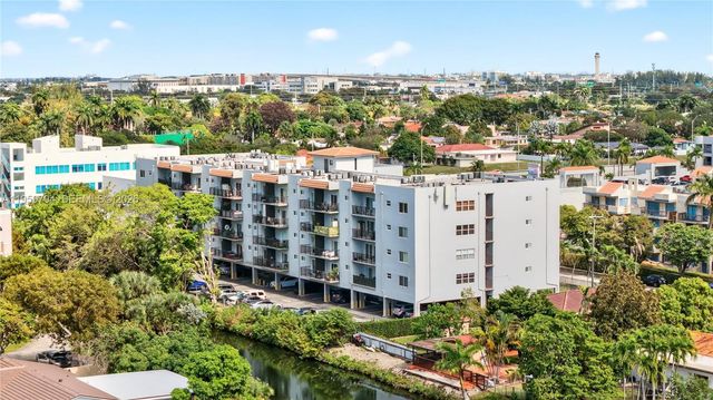 900 SW 84th Ave 403D, Miami, FL 33144