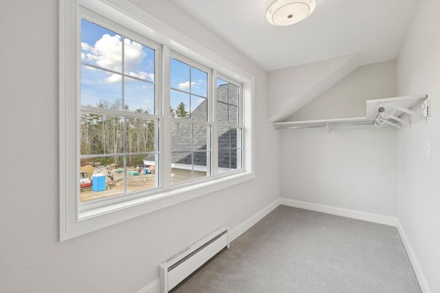 33 Copps Drive, Rochester, NH 03809