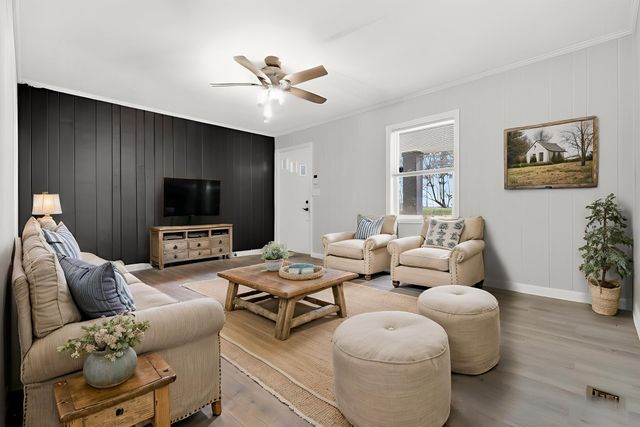 439 Circle Dr, Clarksville, TN 37043