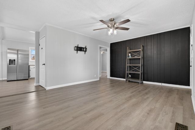 439 Circle Dr, Clarksville, TN 37043