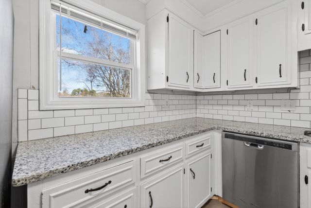 439 Circle Dr, Clarksville, TN 37043