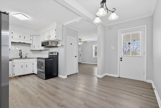 439 Circle Dr, Clarksville, TN 37043