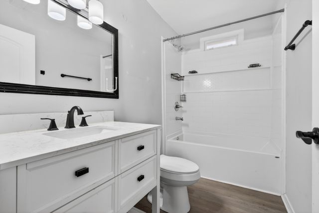 439 Circle Dr, Clarksville, TN 37043