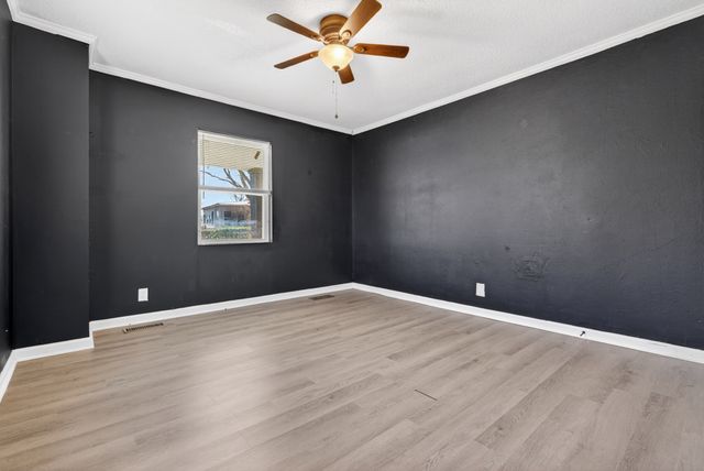 439 Circle Dr, Clarksville, TN 37043