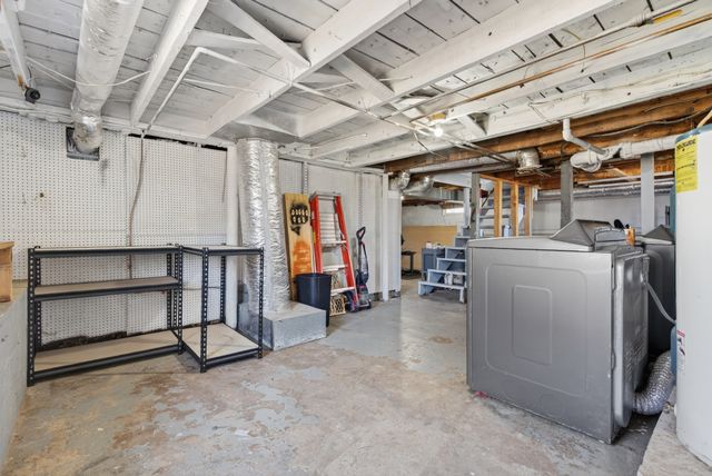 439 Circle Dr, Clarksville, TN 37043