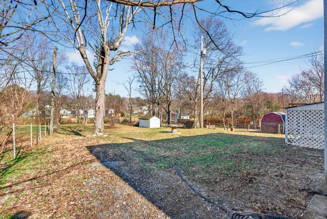 439 Circle Dr, Clarksville, TN 37043