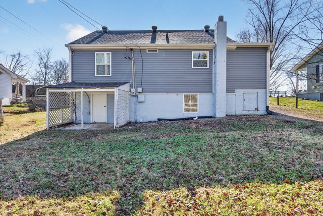 439 Circle Dr, Clarksville, TN 37043