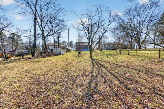 439 Circle Dr, Clarksville, TN 37043