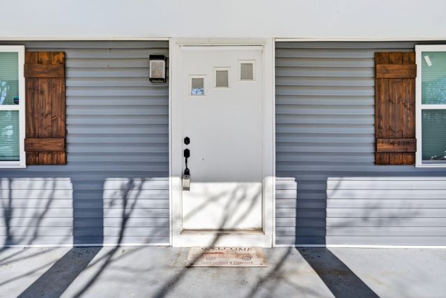 439 Circle Dr, Clarksville, TN 37043