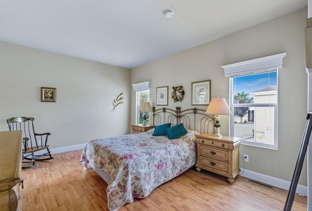 84 Creekside 84, Half Moon Bay, CA 94019