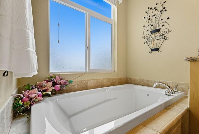84 Creekside 84, Half Moon Bay, CA 94019