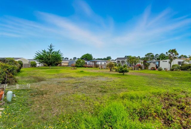 84 Creekside 84, Half Moon Bay, CA 94019