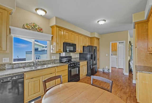 84 Creekside 84, Half Moon Bay, CA 94019