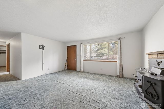 14302 47th Avenue E, Tacoma, WA 98446