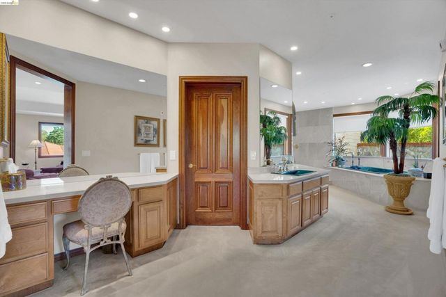5885 Bruce Dr, Danville, CA 94506