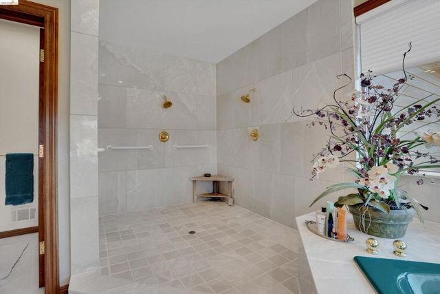 5885 Bruce Dr, Danville, CA 94506