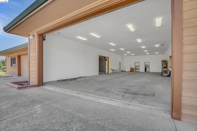 5885 Bruce Dr, Danville, CA 94506