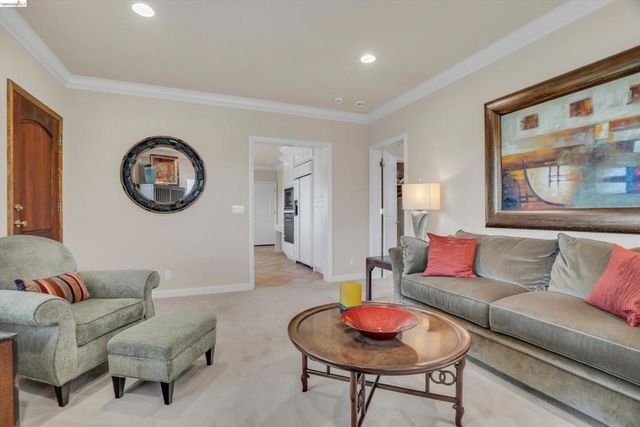 5885 Bruce Dr, Danville, CA 94506